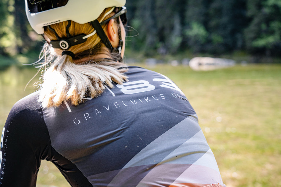 M83 Cycling Shirt - Race Fit